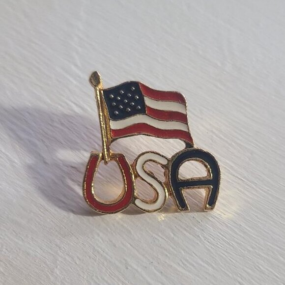 American Flag Country Western Lapel Pin Tie Tack - Picture 2 of 4